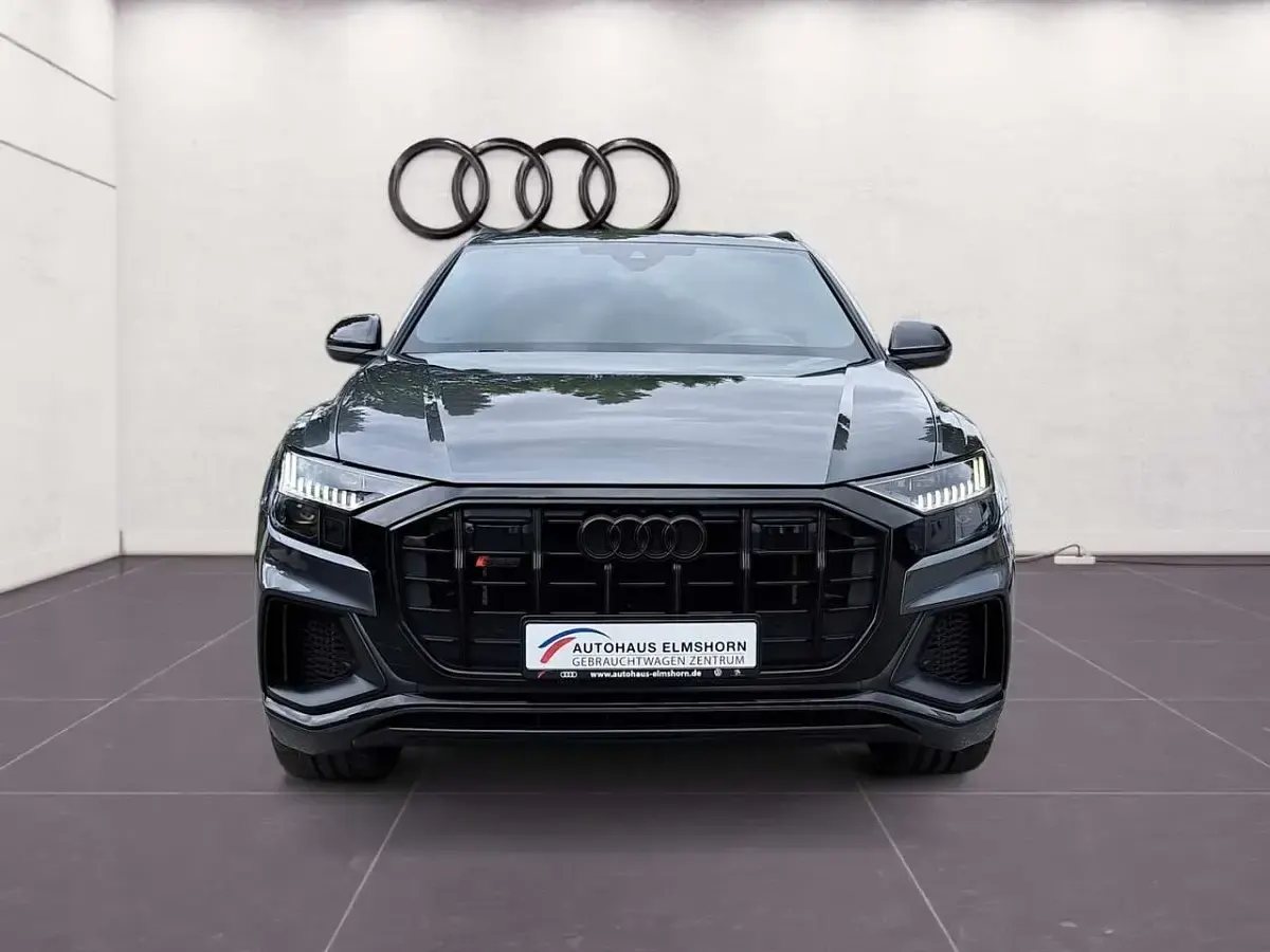 Gebraucht Audi SQ8 Ambiente 507 PS (372 kW) 2023 Daytonagrau perleffekt SUV