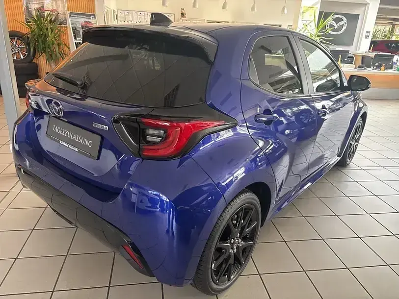 Neu Mazda 2 Homura-Line 116 PS (85 kW) 2025 Blau Kleinwagen