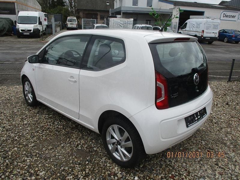 Używany VW up! move up! 60 KM (44 kW) 2016 Biały Hatchback