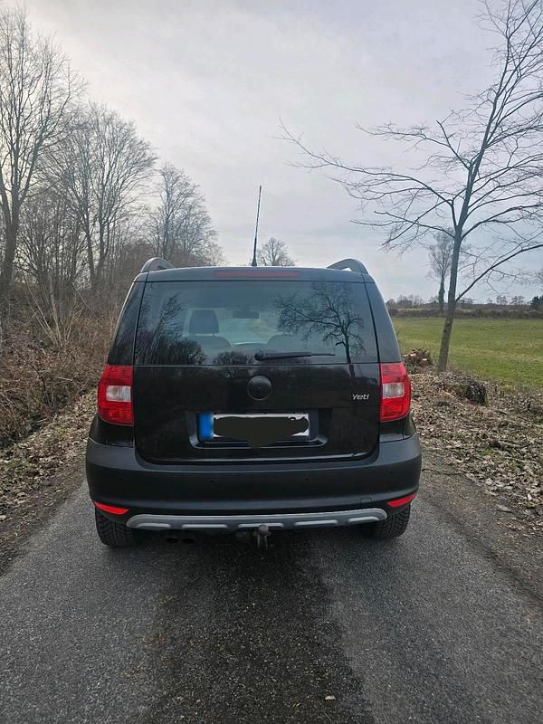 Gebraucht Skoda Yeti 105 PS (77 kW) 2011 Schwarz SUV