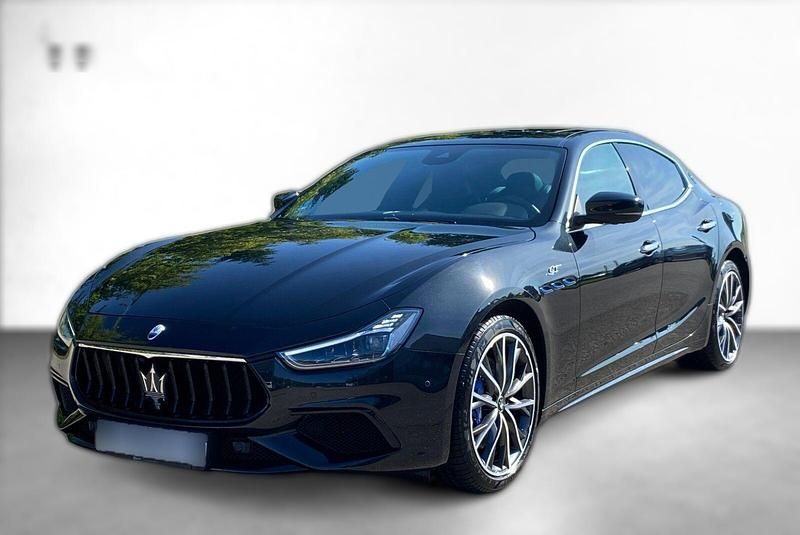 Diverse metallic Gebraucht 2022 Maserati Ghibli GT Coupé | 59.440 € (Fairer Preis) - Bild 1/4