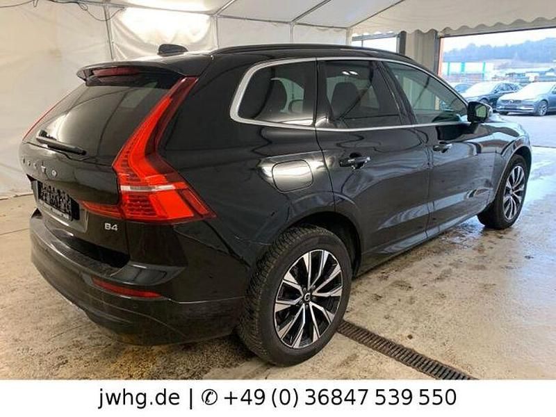 Gebraucht Volvo XC60 Core 197 PS (144 kW) 2023 Schwarz SUV