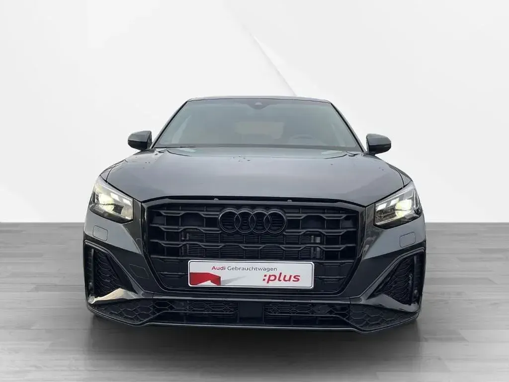 Gebraucht Audi Q2 Competition 150 PS (110 kW) 2025 Daytonagrau perleffekt SUV