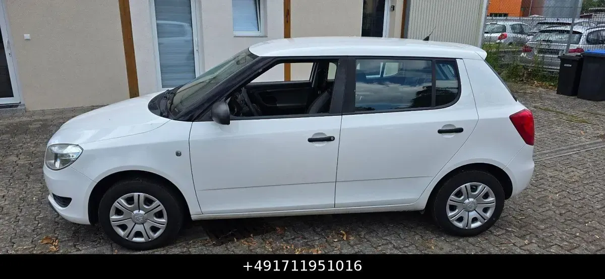 Gebraucht Skoda Fabia Cool Edition 60 PS (44 kW) 2015 Weiß Limousine