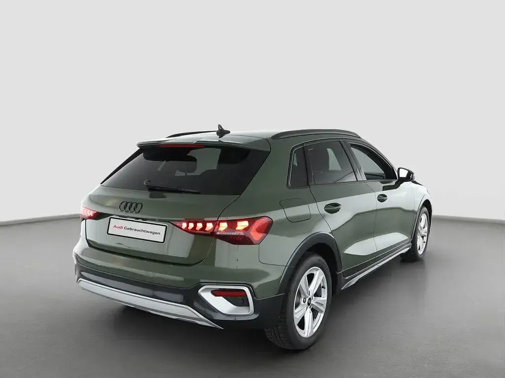Gebraucht Audi A3 Ambiente 150 PS (110 kW) 2025 Distriktgrün metallic (metallic) Kombi