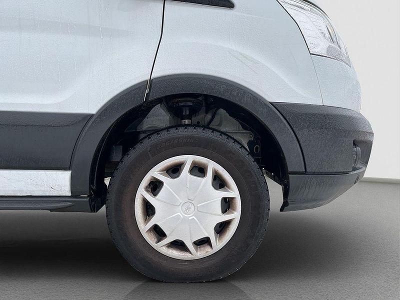 Gebraucht Ford Transit Trend 131 PS (96 kW) 2019 Weiß Van / Kleinbus