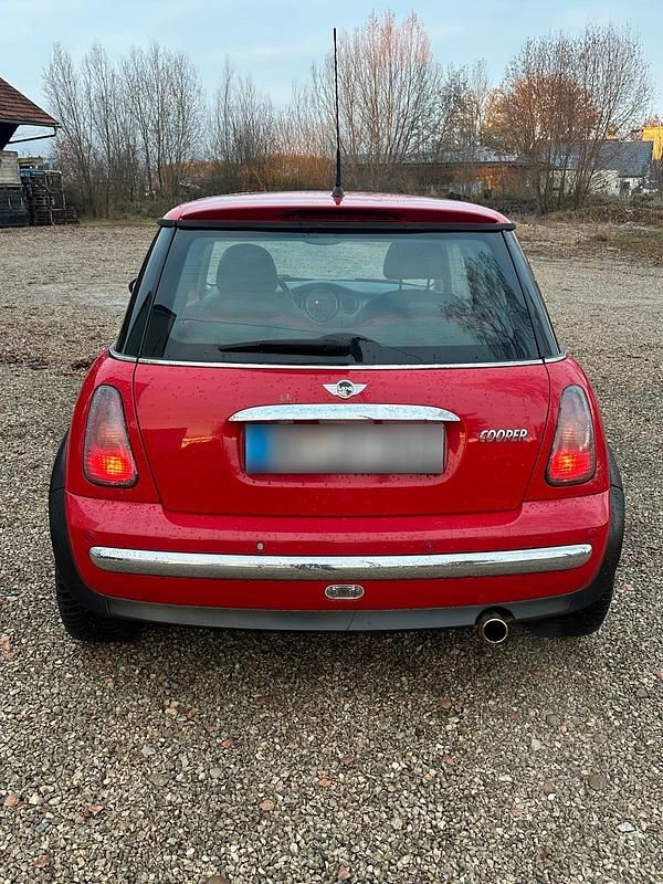Używany Mini Cooper Chili 116 KM (85 kW) 2002 Czerwony Hatchback