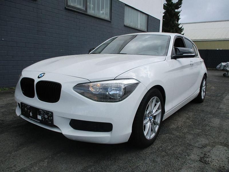 Gebraucht BMW 114 Performance 102 PS (75 kW) 2012 Weiß Kleinwagen