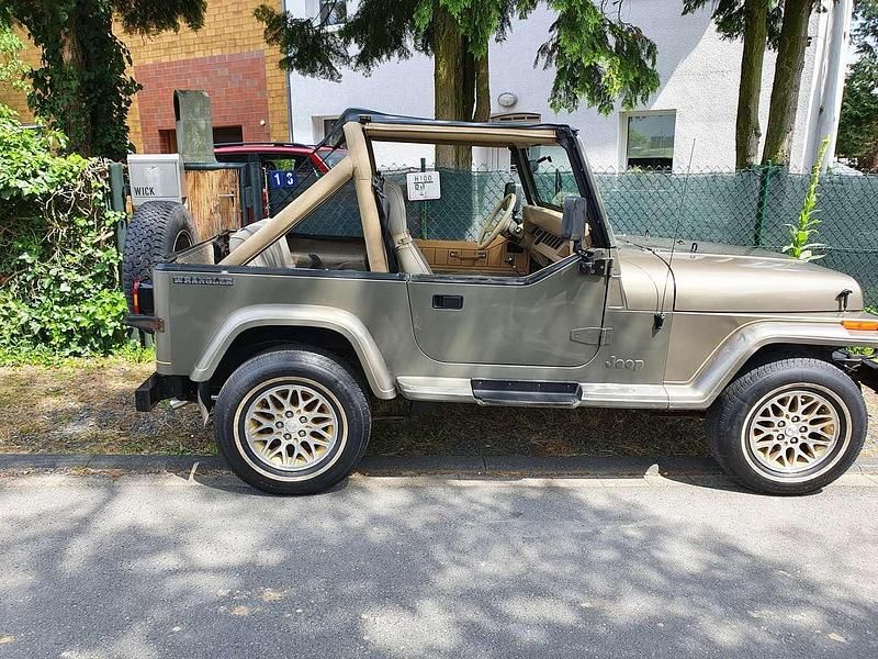 Gebraucht Jeep Wrangler Sahara 121 PS (88 kW) 1989 Grün SUV