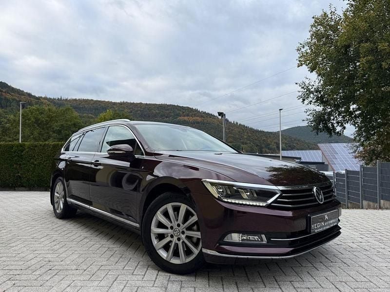 Rot Gebraucht 2017 VW Passat Highline Kombi | 11.990 € (Guter Preis) - Bild 1/4