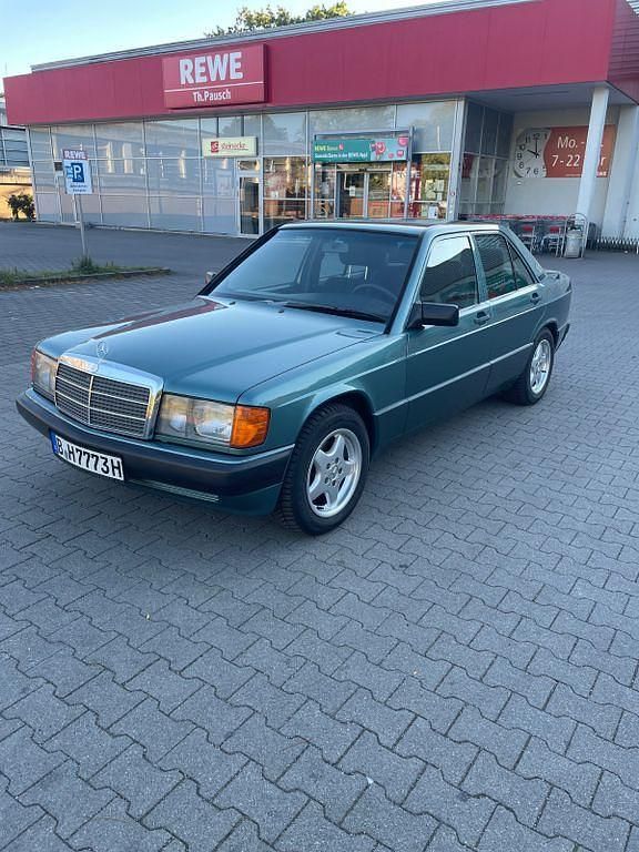 Gebraucht 1989 Mercedes 190 Limousine | 7.990 € - Bild 1/4
