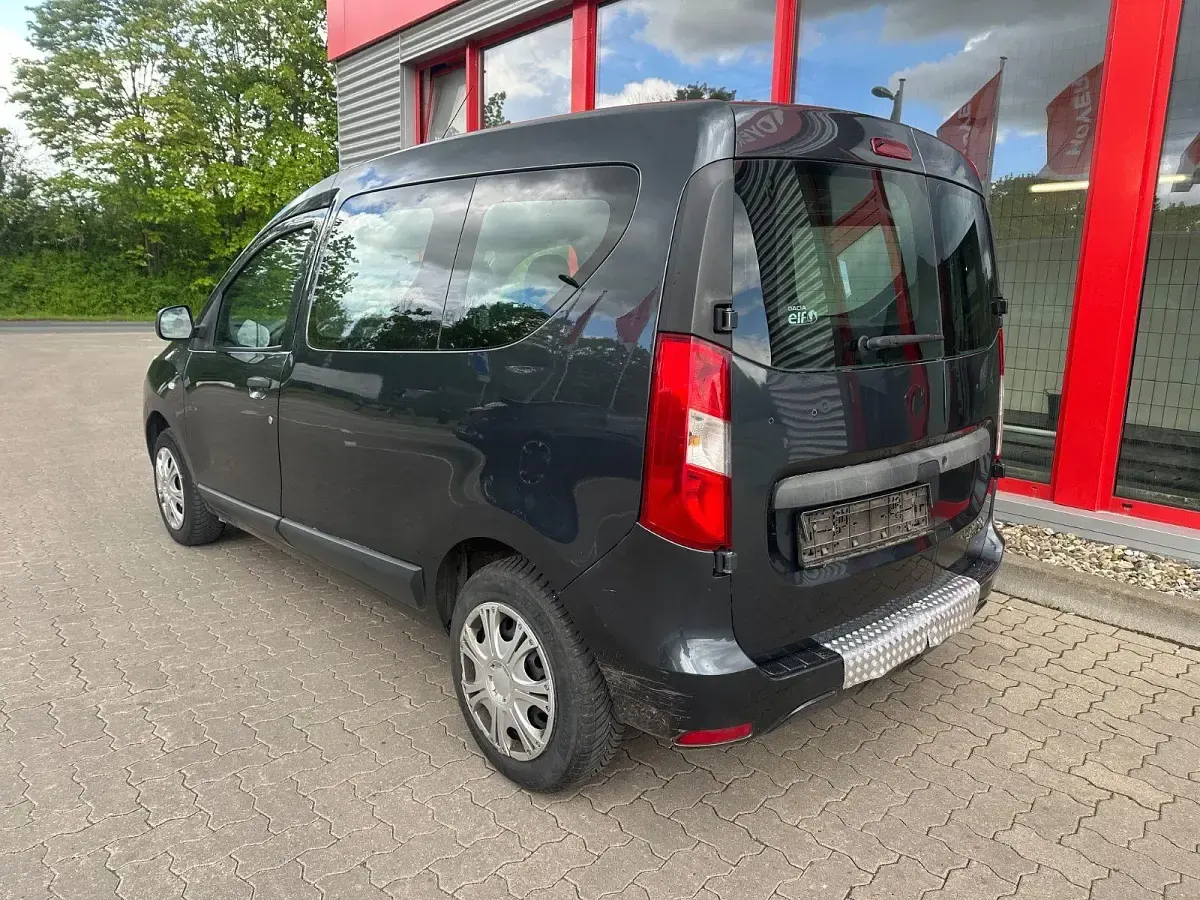 Gebraucht Dacia Dokker 102 PS (75 kW) 2017 Grau Van / Kleinbus
