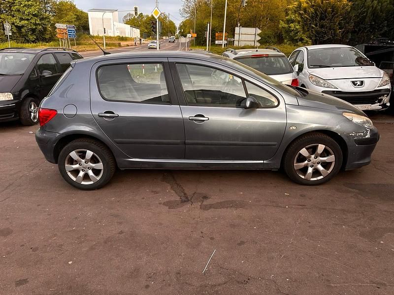 Gebraucht Peugeot 307 109 PS (80 kW) 2005 Grau Kombi