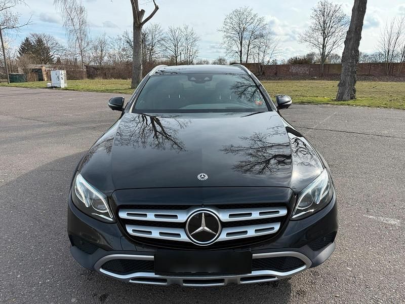 Gebraucht Mercedes E350 258 PS (189 kW) 2017 Schwarz Kombi