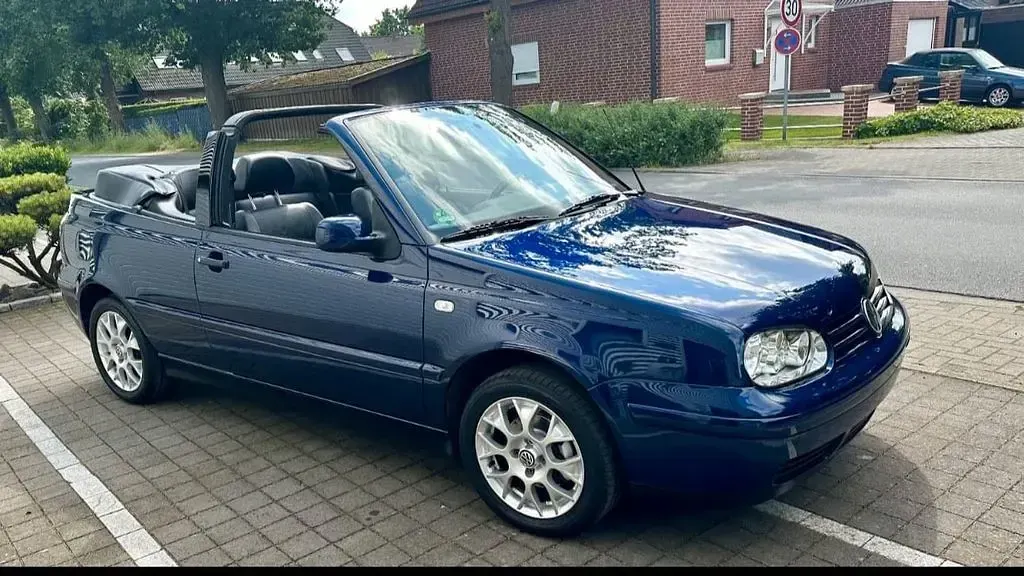 Gebraucht VW Golf Highline 116 PS (85 kW) 2001 Blau Cabrio