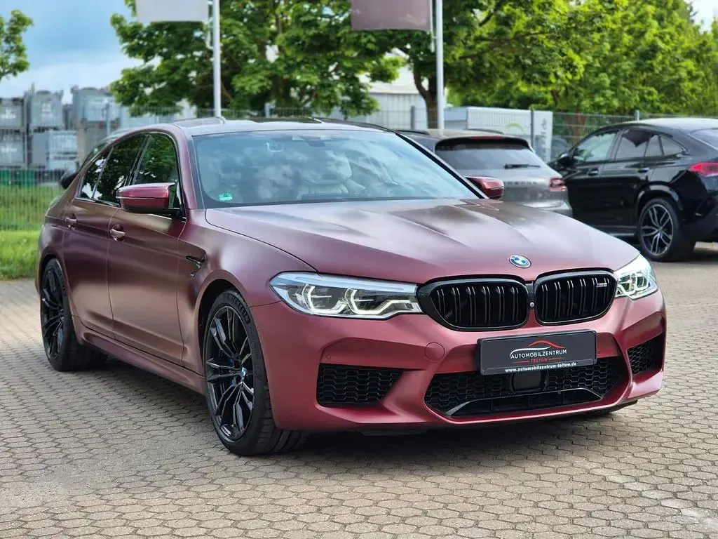 Używany BMW M5 Performance 600 KM (441 kW) 2018 Czerwony Sedan/Limuzyna
