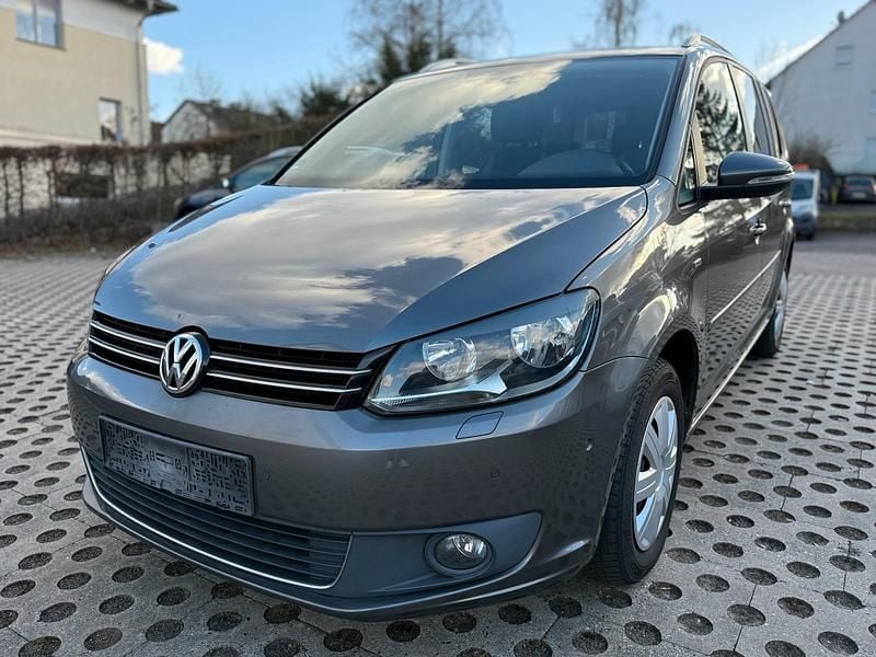 Second-hand VW Touran 105 CP (77 kW) 2013 Gri Monovolum