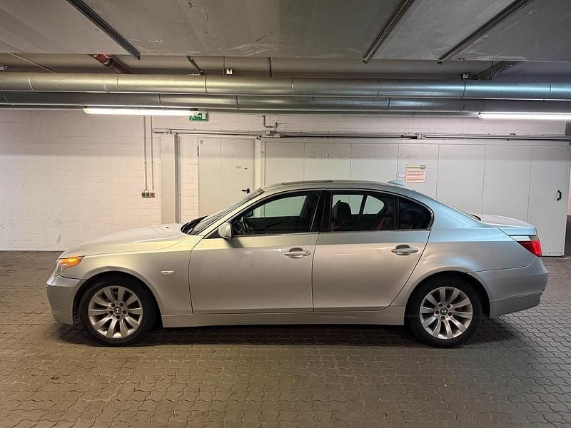 Gebraucht BMW 520 170 PS (125 kW) 2005 Grau Limousine