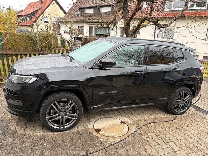 Gebraucht Jeep Compass 241 PS (177 kW) 2022 Schwarz SUV