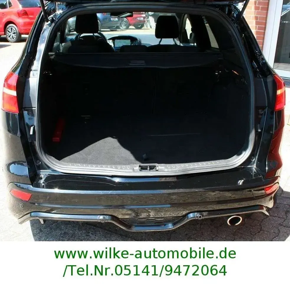 Gebraucht Ford Focus ST-Line 150 PS (110 kW) 2017 Shadow black Kombi