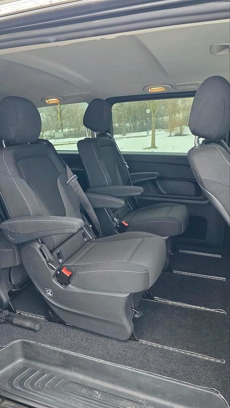 Gebraucht Mercedes V220 163 PS (119 kW) 2015 Grau Van / Kleinbus