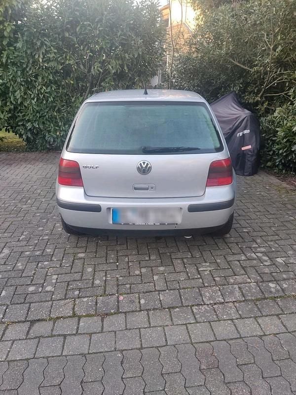 Gebraucht VW Golf IV 101 PS (74 kW) 2001 Silber Kleinwagen