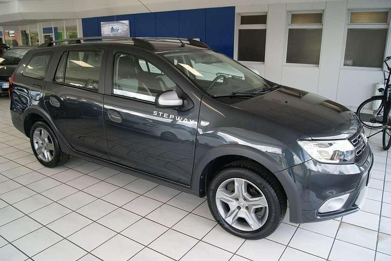 Gebraucht Dacia Logan Stepway 90 PS (66 kW) 2019 Grau "comete" Limousine
