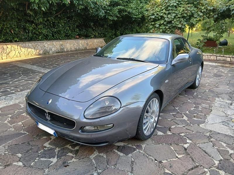 Grau Gebraucht 2004 Maserati 4200 | 23.900 € - Bild 1/4