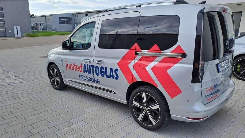 Gebraucht VW Caddy Move 122 PS (89 kW) 2021 Grau Van / Kleinbus