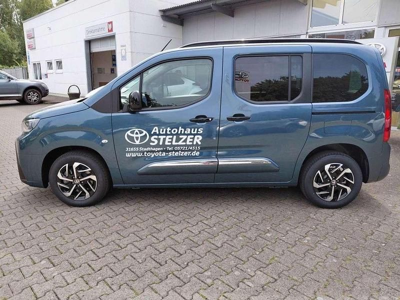 Gebraucht Toyota Proace Verso City 100 kW (136 PS) 2025 Libeccio blue metallic Kombi