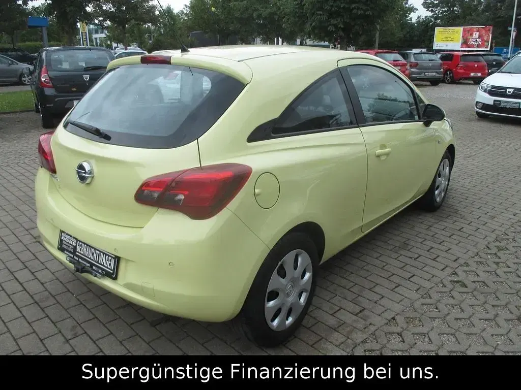 Gebraucht Opel Corsa Edition 69 PS (50 kW) 2015 Gelb Kleinwagen