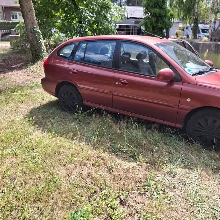 Gebraucht Kia Rio 97 PS (71 kW) 2004 Rot Limousine