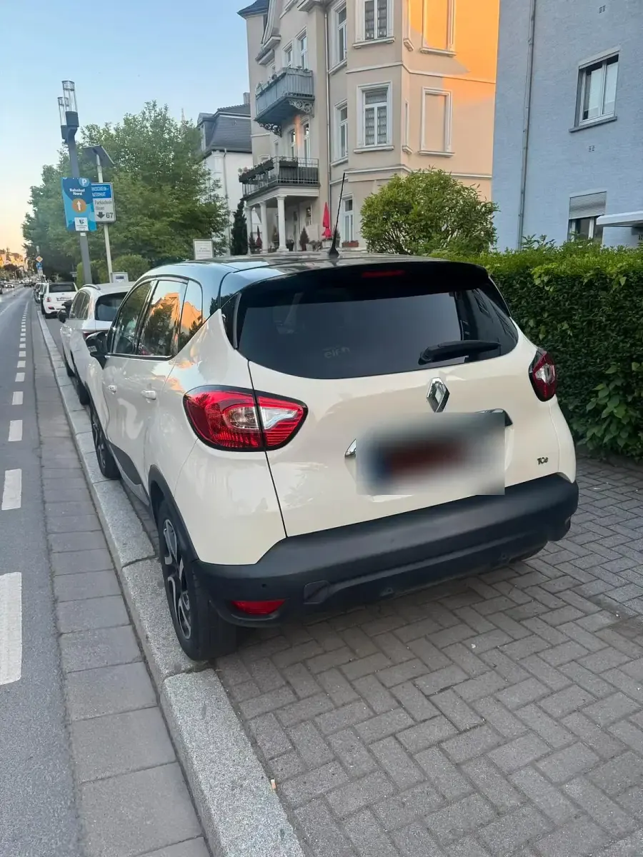 Używany Renault Captur 120 KM (88 kW) 2014 Andere farben SUV