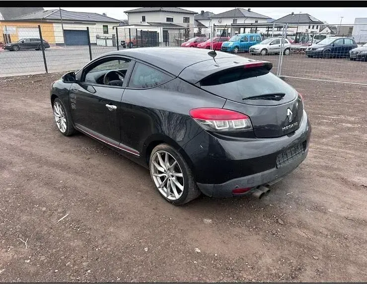 Używany Renault Mégane 131 KM (96 kW) 2010 Czarny Coupe