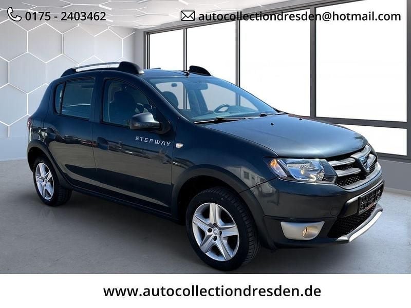 Gebraucht Dacia Sandero Prestige 90 PS (66 kW) 2016 Grau Limousine