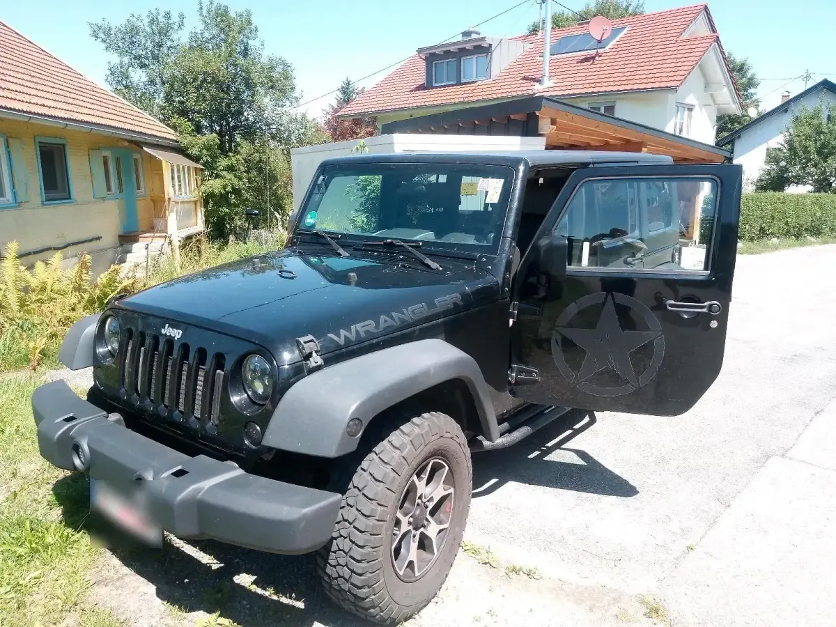 Second-hand Jeep Wrangler 177 CP (130 kW) 2007 Negru SUV