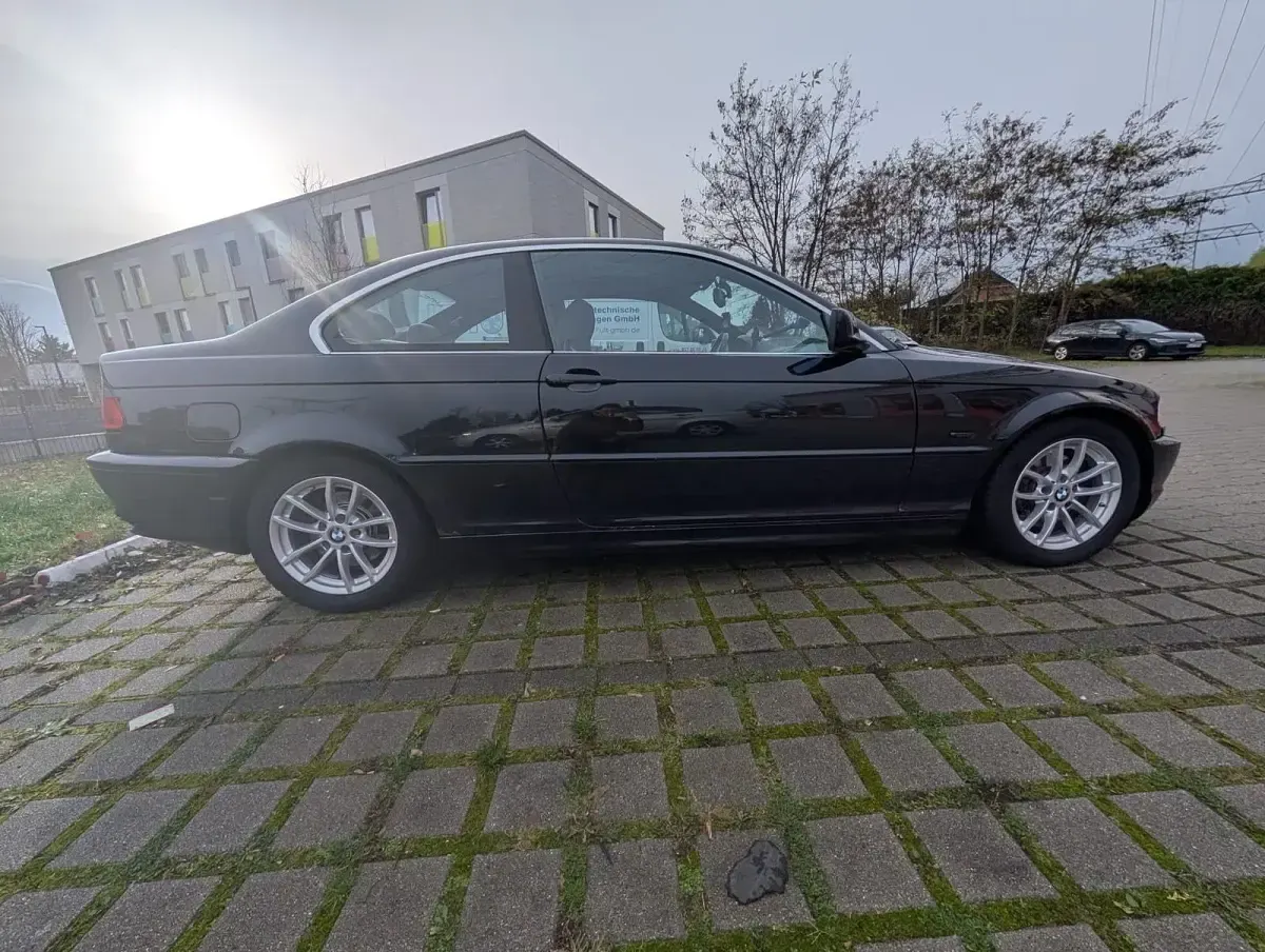 Gebraucht BMW 325 191 PS (140 kW) 2000 Schwarz Coupé
