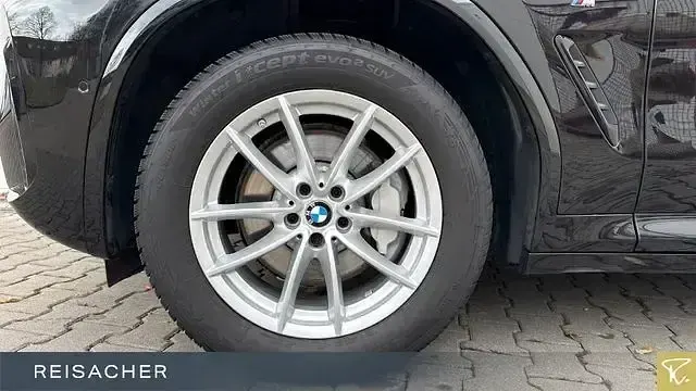 Gebraucht BMW X4 Efficient Dynamics 245 PS (180 kW) 2024 Saphirschwarz metallic SUV