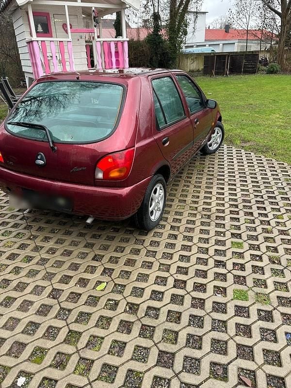 Gebraucht Ford Fiesta 60 PS (44 kW) 1998 Rot Kleinwagen