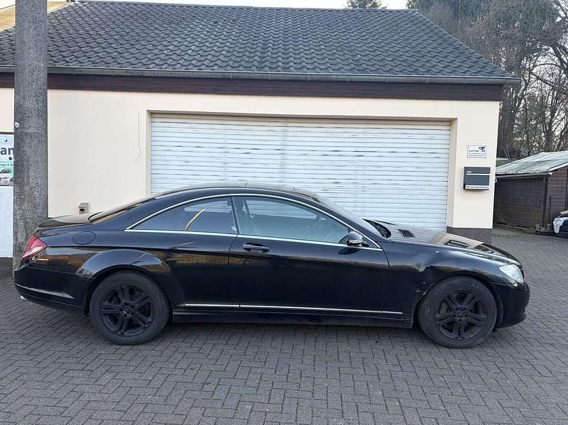 Gebraucht Mercedes CL500 387 PS (284 kW) 2010 Schwarz Coupé