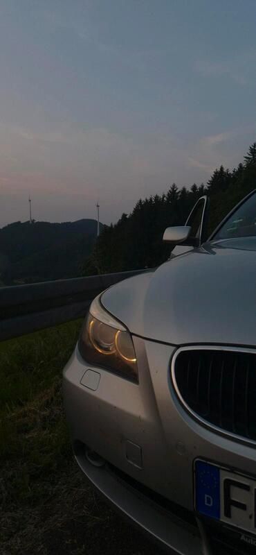 Silber Gebraucht 2004 BMW 520 Limousine | 6.000 € (Teuer) - Bild 1/4