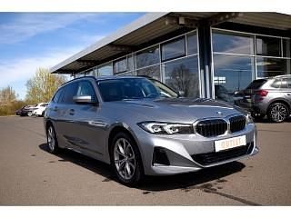 Gebraucht BMW 320 190 PS (139 kW) 2023 Grau Kombi