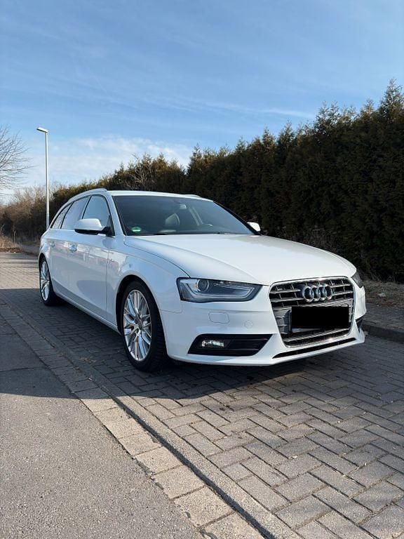 Gebraucht Audi A4 S-Line 170 PS (125 kW) 2014 Weiß Kombi