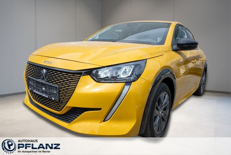 Gelb Gebraucht 2022 Peugeot e-208 Active Kleinwagen | 14.990 € (Guter Preis) - Bild 1/4