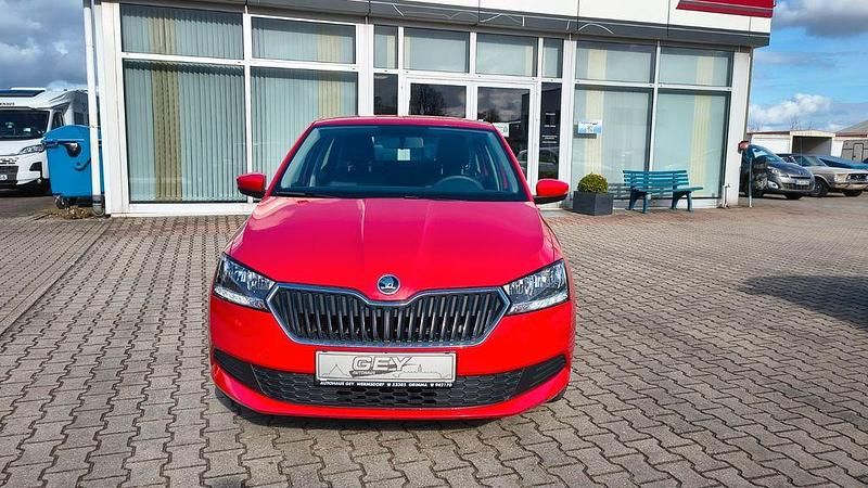 Gebraucht Skoda Fabia Active 95 PS (69 kW) 2019 Rot Limousine