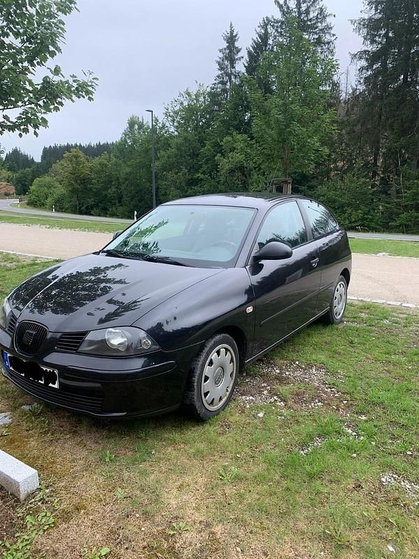 Schwarz Gebraucht 2004 Seat Ibiza Kleinwagen | 980 € (Fairer Preis) - Bild 1/4