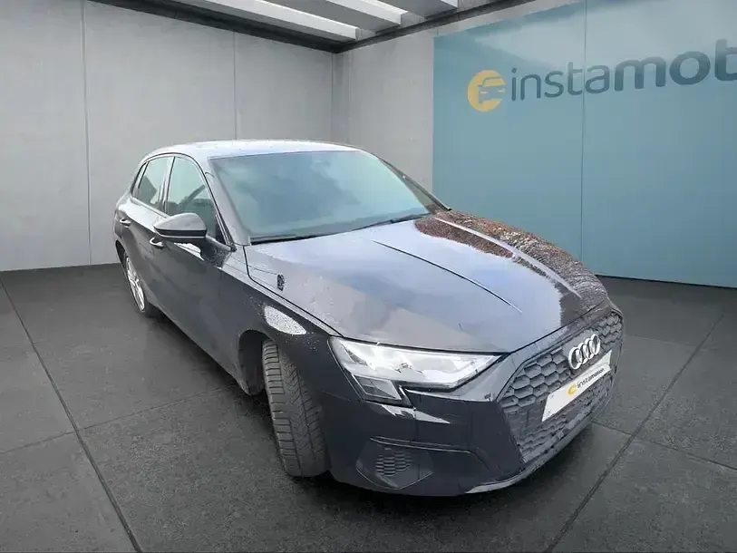 Używany Audi A3 e-tron 2022 Czarny Hatchback