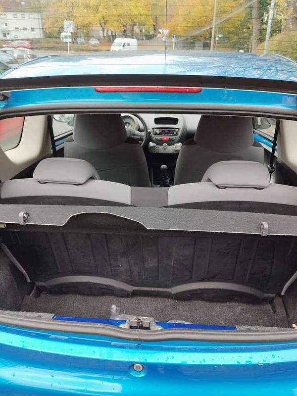 Gebraucht Citroën C1 Exclusive 68 PS (50 kW) 2012 Blau Kleinwagen