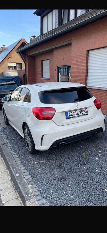 Second-hand Mercedes A220 170 CP (125 kW) 2013 Alb Berlinǎ