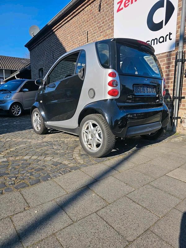 Gebraucht Smart ForTwo Coupé 61 PS (44 kW) 2005 Schwarz Coupé